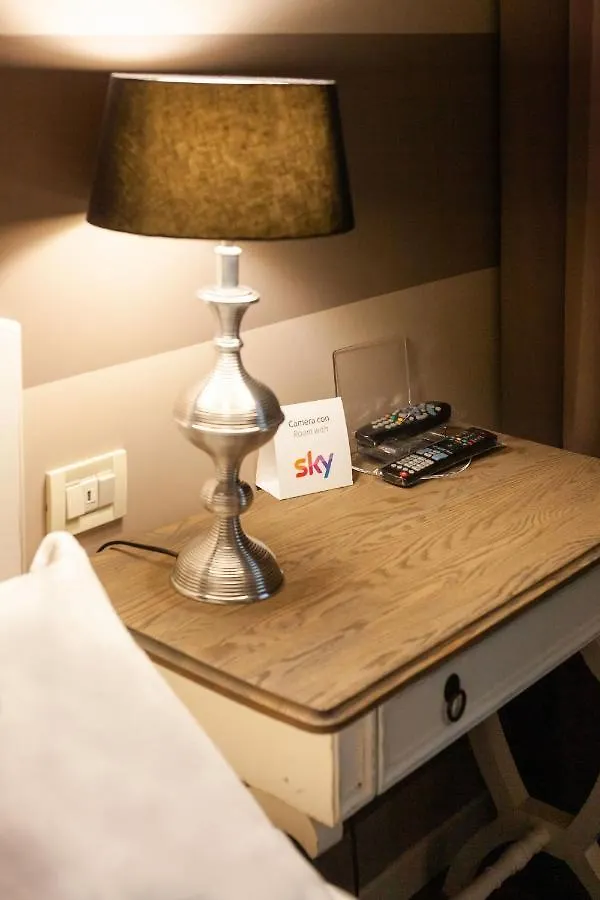 Like Home Boutique Hotel Azzano San Paolo 3*,  Italy