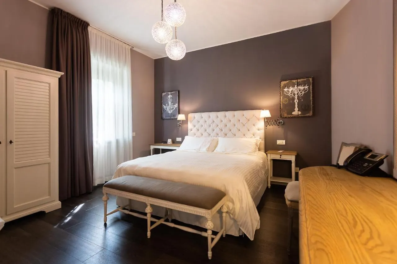 Like Home Boutique Hotel Azzano San Paolo Italy