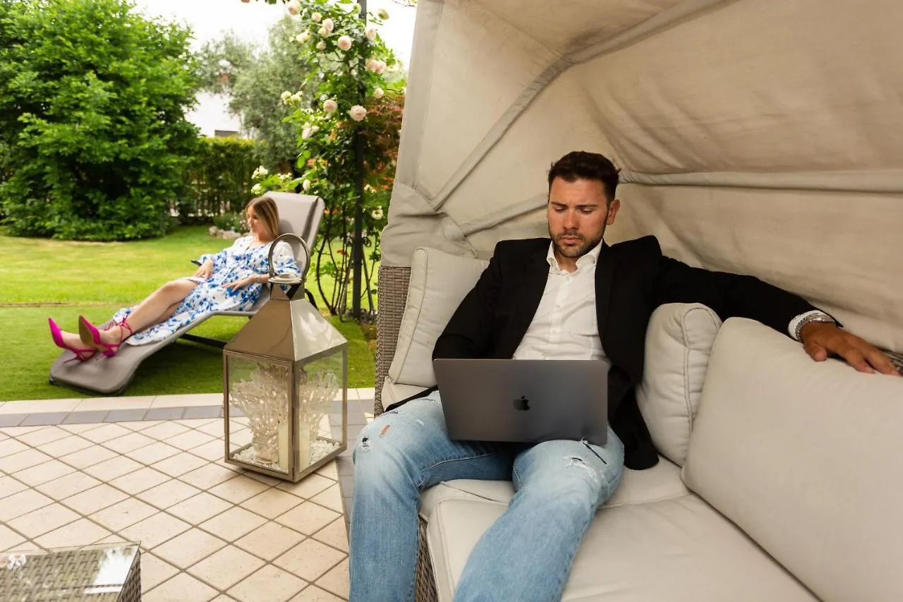Like Home Boutique Hotel Azzano San Paolo