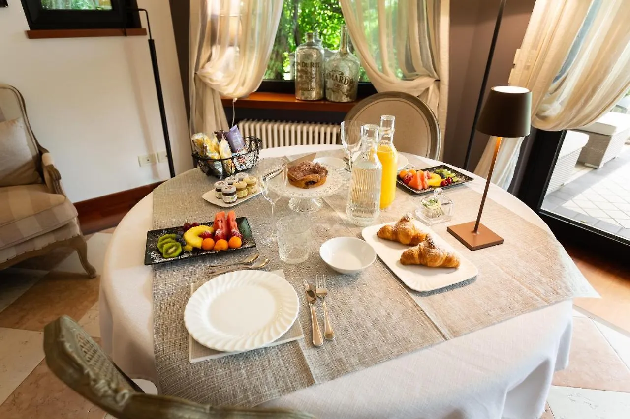 ***  Like Home Boutique Hotel Azzano San Paolo Italy