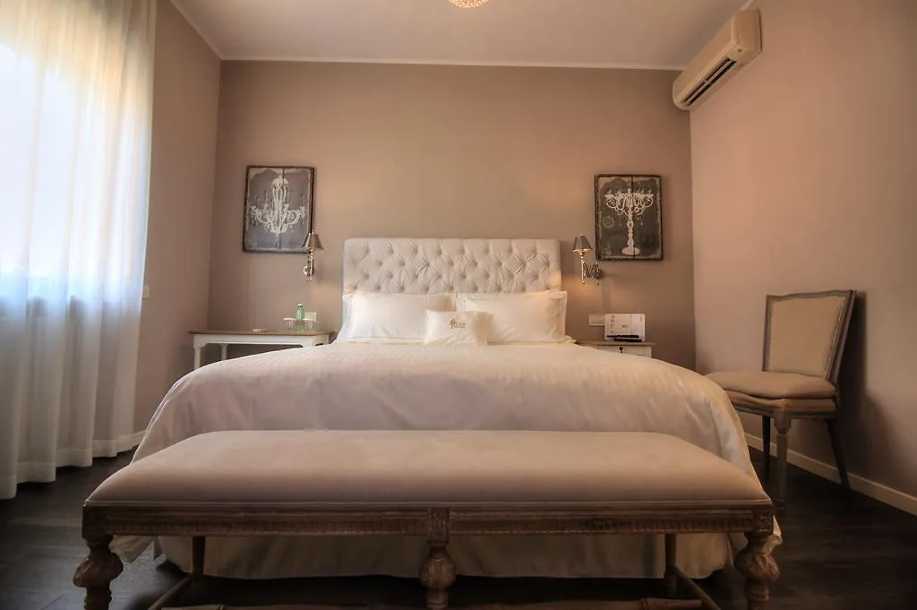 Like Home Boutique Hotel Azzano San Paolo 3*,  Italy