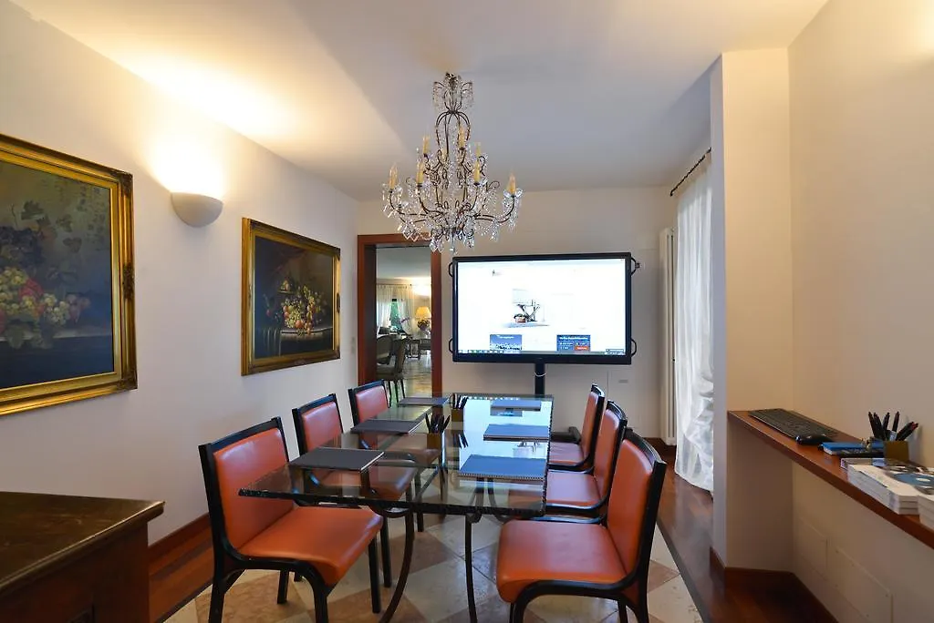 Like Home Boutique Hotel Azzano San Paolo