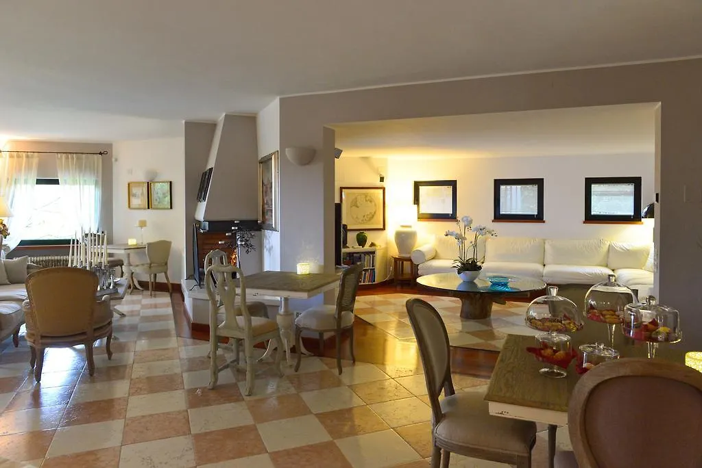 Like Home Boutique Hotel Azzano San Paolo 3*,  Italy